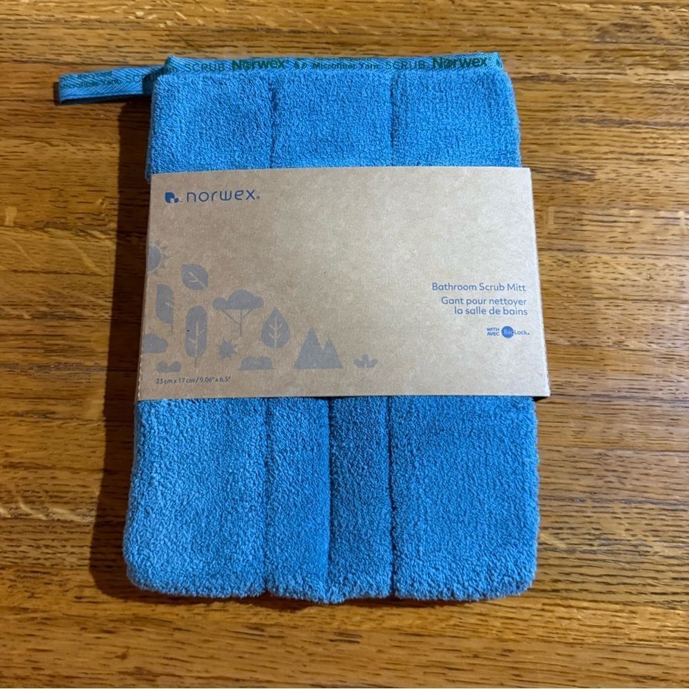 Norwex Bathroom Scrub Mitt Blue NWT